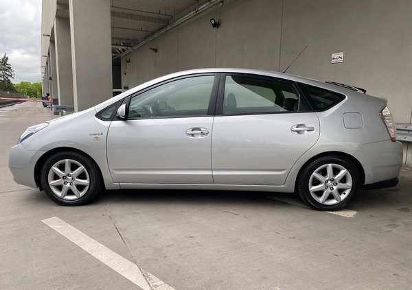 Toyota Prius cena 36999 przebieg: 60000, rok produkcji 2006 z Lublin małe 466